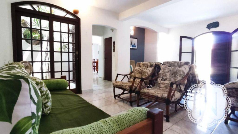 Imagem Sobrado com 4 Quartos para Alugar, 253 m² em Savoy - Itanhaém