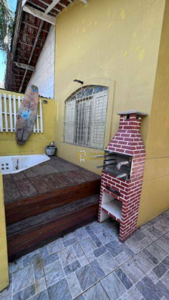 Imagem Casa com 2 Quartos à Venda, 70 m² em Vila Guilhermina - Praia Grande Imagem Casa com 2 Quartos à Venda, 70 m² em Vila Guilhermina - Praia Grande