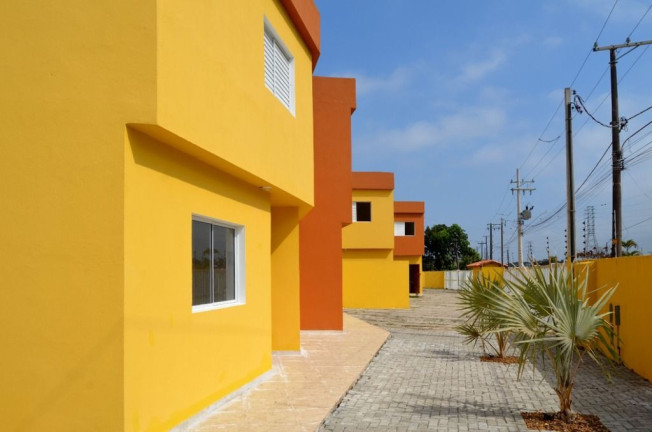 Imagem Casa com 2 Quartos à Venda, 66 m² em Itanhaem - Itanhaem