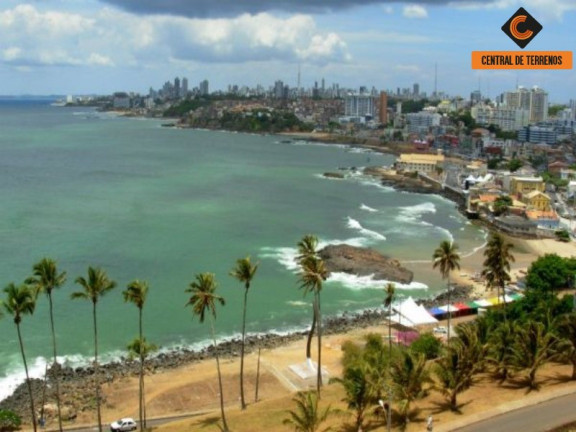 Terreno à Venda, 8.300 m² em Rio Vermelho - Salvador