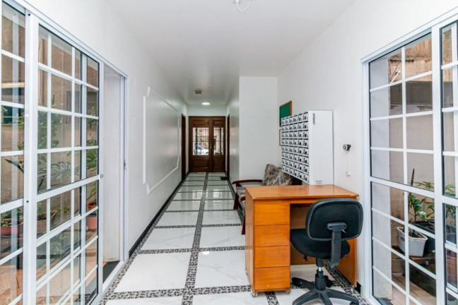 Imagem Imóvel com 1 Quarto à Venda, 42 m² em Centro Histórico - Porto Alegre Imagem Imóvel com 1 Quarto à Venda, 42 m² em Centro Histórico - Porto Alegre