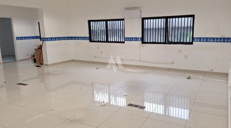 Imóvel Comercial para Alugar, 382 m² em Boqueirão - Santos