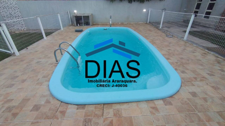 Imagem Casa com 3 Quartos à Venda, 114 m² em Corguinho Bairro 53 - Borborema