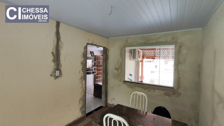 Imagem Casa com 2 Quartos à Venda, 200 m² em Espinheiros - Itajaí