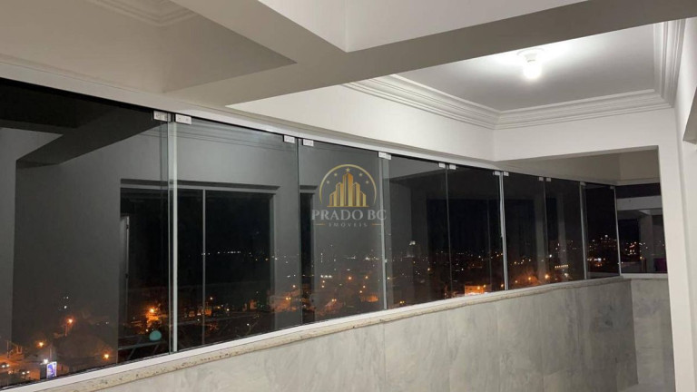 Imagem Apartamento com 3 Quartos à Venda, 10 m² em Centro - Camboriú