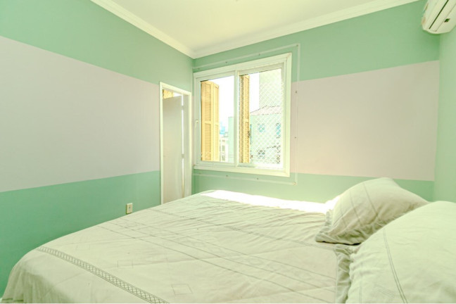 Imagem Apartamento com 3 Quartos à Venda, 90 m² em Cidade Baixa - Porto Alegre Imagem Apartamento com 3 Quartos à Venda, 90 m² em Cidade Baixa - Porto Alegre