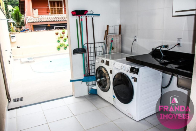 Imagem Casa de Condomínio com 3 Quartos à Venda, 180 m² em Horto Florestal - Ubatuba
