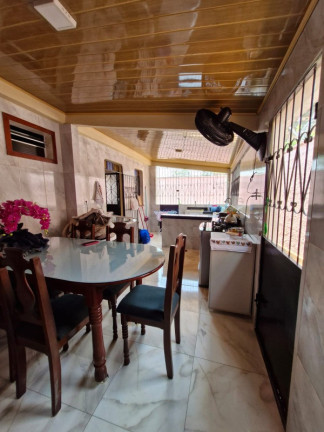 Imagem Casa com 5 Quartos à Venda, 450 m² em Novo Aleixo - Manaus Imagem Casa com 5 Quartos à Venda, 450 m² em Novo Aleixo - Manaus