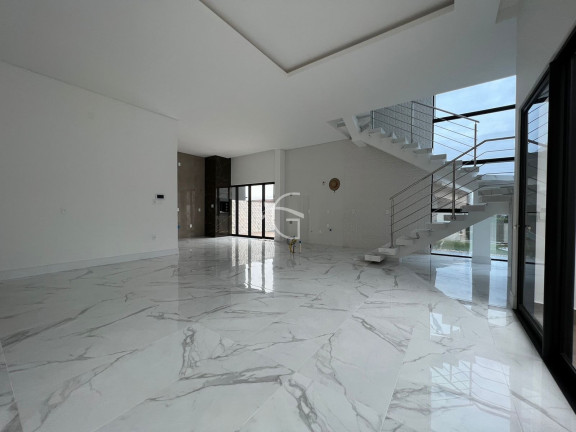 Imagem Casa com 3 Quartos à Venda, 191 m² em Saguaçu - Joinville Imagem Casa com 3 Quartos à Venda, 191 m² em Saguaçu - Joinville