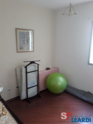 Imagem Apartamento com 3 Quartos à Venda, 77 m² em Vila Ipojuca - São Paulo