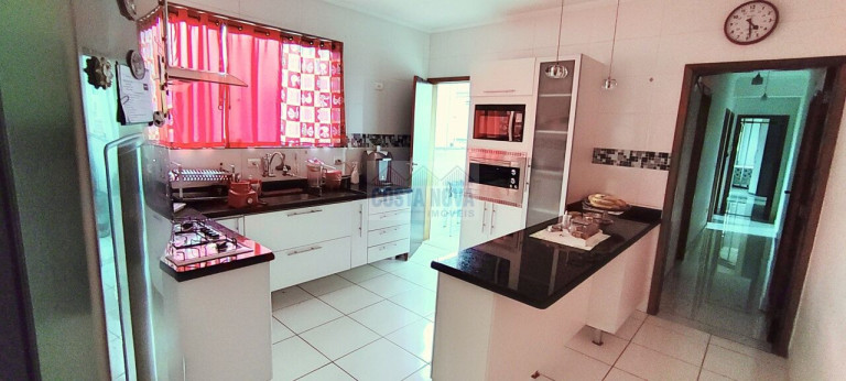 Imagem Casa com 3 Quartos à Venda, 216 m² em Vila Belmiro - Santos Imagem Casa com 3 Quartos à Venda, 216 m² em Vila Belmiro - Santos