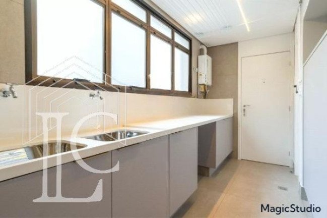 Imagem Apartamento com 3 Quartos à Venda, 197 m² em Itaim Bibi - São Paulo
