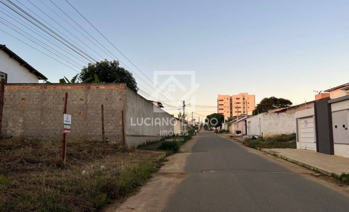 Terreno à Venda, 382 m² em Candeias - Vitória Da Conquista