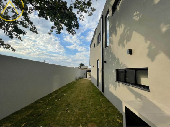 Imagem Casa com 3 Quartos à Venda, 133 m² em Jardim Maristela - Atibaia Imagem Casa com 3 Quartos à Venda, 133 m² em Jardim Maristela - Atibaia
