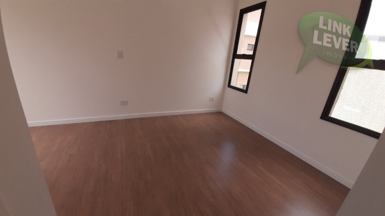 Imagem Casa de Condomínio com 3 Quartos à Venda, 81 m² em Santa Cândida - Curitiba