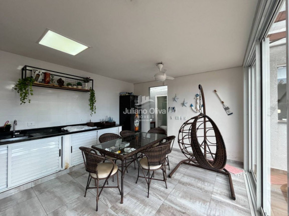 Imagem Casa com 3 Quartos à Venda, 99 m² em Barra Do Sai - Itapoá