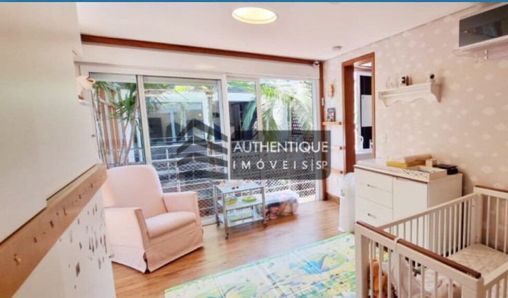 Imagem Casa com 3 Quartos à Venda, 245 m² em Vila Nova Conceição - São Paulo Imagem Casa com 3 Quartos à Venda, 245 m² em Vila Nova Conceição - São Paulo