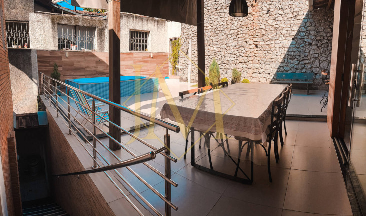 Imagem Casa com 3 Quartos à Venda, 360 m² em Bom Jesus - Coronel Fabriciano