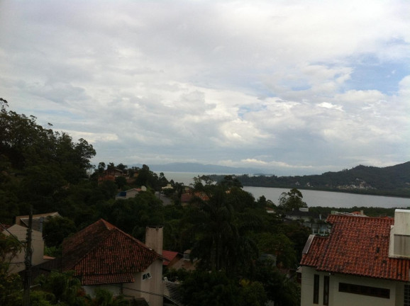 Imagem Casa com 6 Quartos à Venda, 493 m² em João Paulo - Florianópolis