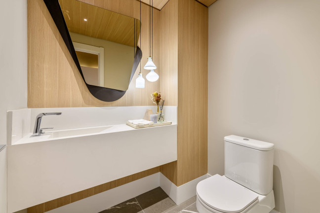 Imagem Imóvel com 3 Quartos à Venda, 230 m² em Petrópolis - Porto Alegre Imagem Imóvel com 3 Quartos à Venda, 230 m² em Petrópolis - Porto Alegre