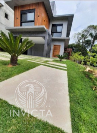 Imagem Casa de Condomínio com 3 Quartos à Venda, 258 m² em Praia Das Taquaras - Balneário Camboriú