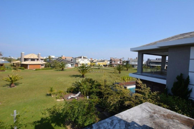 Casa com 4 Quartos à Venda, 249 m² em Condominio Ventura Club - Xangri-lá