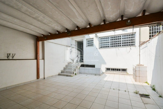 Imagem Casa com 3 Quartos à Venda, 130 m² em Mirandópolis - São Paulo