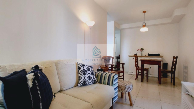 Imagem Imóvel com 2 Quartos à Venda, 60 m² em Jacarepaguá - Rio De Janeiro Imagem Imóvel com 2 Quartos à Venda, 60 m² em Jacarepaguá - Rio De Janeiro
