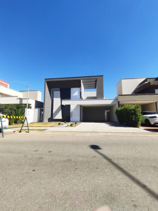 Imagem Casa de Condomínio com 4 Quartos à Venda, 377 m² em Jardins Lisboa - Goiânia
