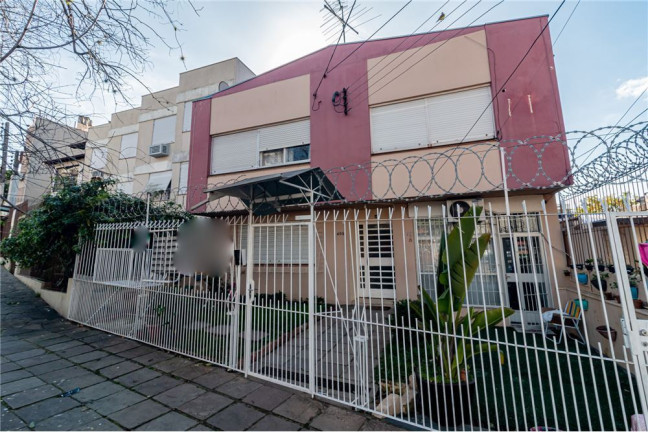 Imóvel com 1 Quarto à Venda,  em Passo Da Areia - Porto Alegre