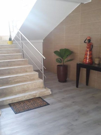 Imagem Casa com 3 Quartos à Venda, 180 m² em Estrada Do Coco - Lauro De Freitas Imagem Casa com 3 Quartos à Venda, 180 m² em Estrada Do Coco - Lauro De Freitas