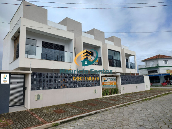 Sobrado com 2 Quartos à Venda, 73 m² em Centro - Mongaguá