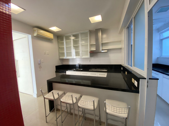 Imagem Cobertura com 4 Quartos à Venda, 290 m² em Copacabana - Rio De Janeiro