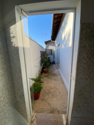 Imagem Casa com 3 Quartos à Venda, 540 m² em Vila Pinheiro - Pirassununga