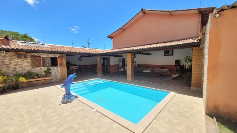 Imagem Casa com 5 Quartos à Venda, 300 m² em São Francisco - Serra Imagem Casa com 5 Quartos à Venda, 300 m² em São Francisco - Serra
