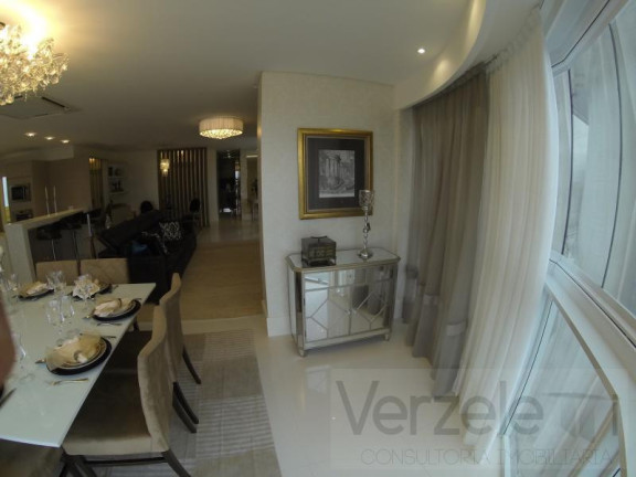 Imagem Apartamento com 4 Quartos à Venda, 238 m² em Centro - Balneário Camboriú