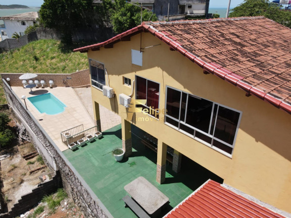 Casa com 4 Quartos à Venda, 400 m² em Centro - Guarapari