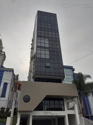 Sala Comercial à Venda, 163 m² em Centro - Florianópolis