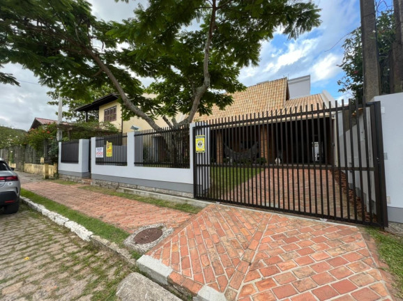 Imóvel com 4 Quartos à Venda, 223 m² em Centro - Garopaba