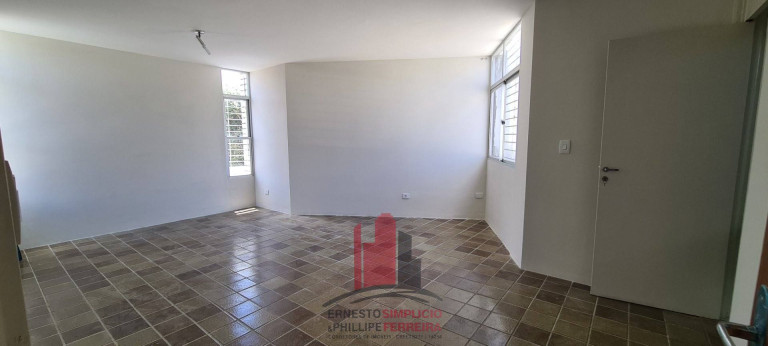 Imagem Casa com 4 Quartos à Venda, 300 m² em Tamarineira - Recife Imagem Casa com 4 Quartos à Venda, 300 m² em Tamarineira - Recife
