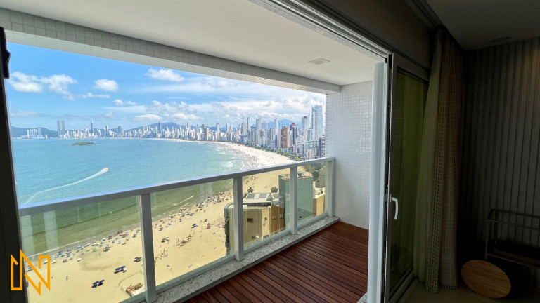 Imagem Apartamento com 3 Quartos à Venda, 182 m² em Pioneiros - Balneário Camboriú Imagem Apartamento com 3 Quartos à Venda, 182 m² em Pioneiros - Balneário Camboriú