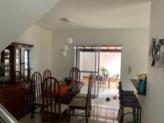 Imagem Casa com 3 Quartos à Venda, 158 m² em Santa Cruz - Cuiabá Imagem Casa com 3 Quartos à Venda, 158 m² em Santa Cruz - Cuiabá