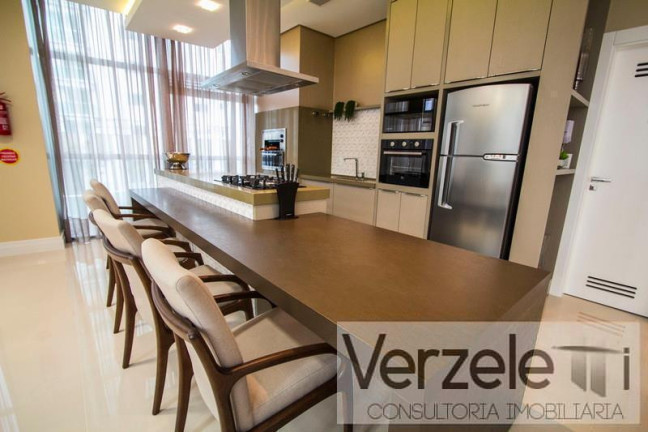Imagem Apartamento com 4 Quartos à Venda, 144 m² em Centro - Balneário Camboriú Imagem Apartamento com 4 Quartos à Venda, 144 m² em Centro - Balneário Camboriú