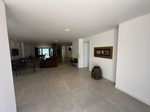 Imagem Casa com 5 Quartos para Alugar ou Temporada, 300 m² em Centro - Porto Belo Imagem Casa com 5 Quartos para Alugar ou Temporada, 300 m² em Centro - Porto Belo