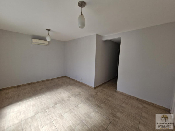 Imagem Casa com 3 Quartos à Venda, 149 m² em Residencial Sonho Verde - Goiânia Imagem Casa com 3 Quartos à Venda, 149 m² em Residencial Sonho Verde - Goiânia