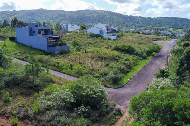 Imagem Terreno à Venda, 216 m² em Vila Nova - Porto Alegre Imagem Terreno à Venda, 216 m² em Vila Nova - Porto Alegre