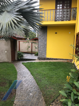 Imagem Casa com 4 Quartos à Venda, 320 m² em Jardim Samambaia - Ubatuba Imagem Casa com 4 Quartos à Venda, 320 m² em Jardim Samambaia - Ubatuba