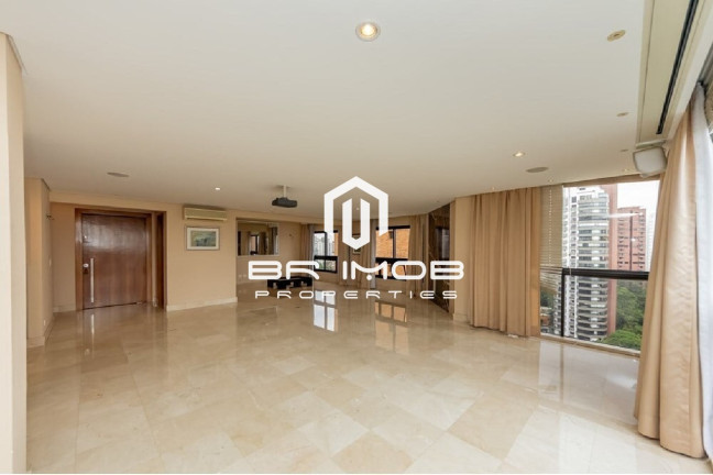 Imóvel com 4 Quartos à Venda, 247 m² em Vila Suzana - São Paulo