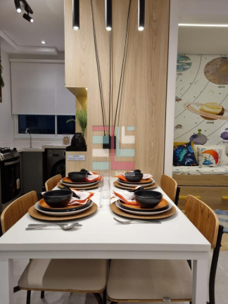 Imagem Imóvel com 2 Quartos à Venda, 35 m² em Interlagos - São Paulo