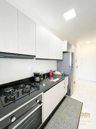 Imagem Apartamento com 2 Quartos à Venda, 70 m² em Vilamar - Praia Grande